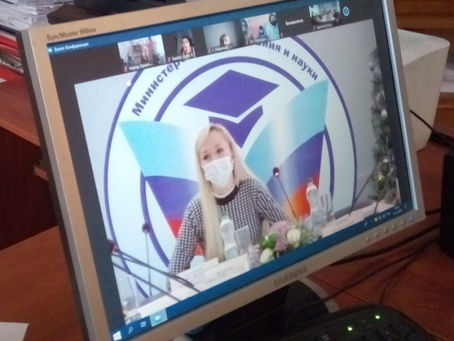 Родительская общественность Краснодонщины приняла участие в республиканском Родительском форуме