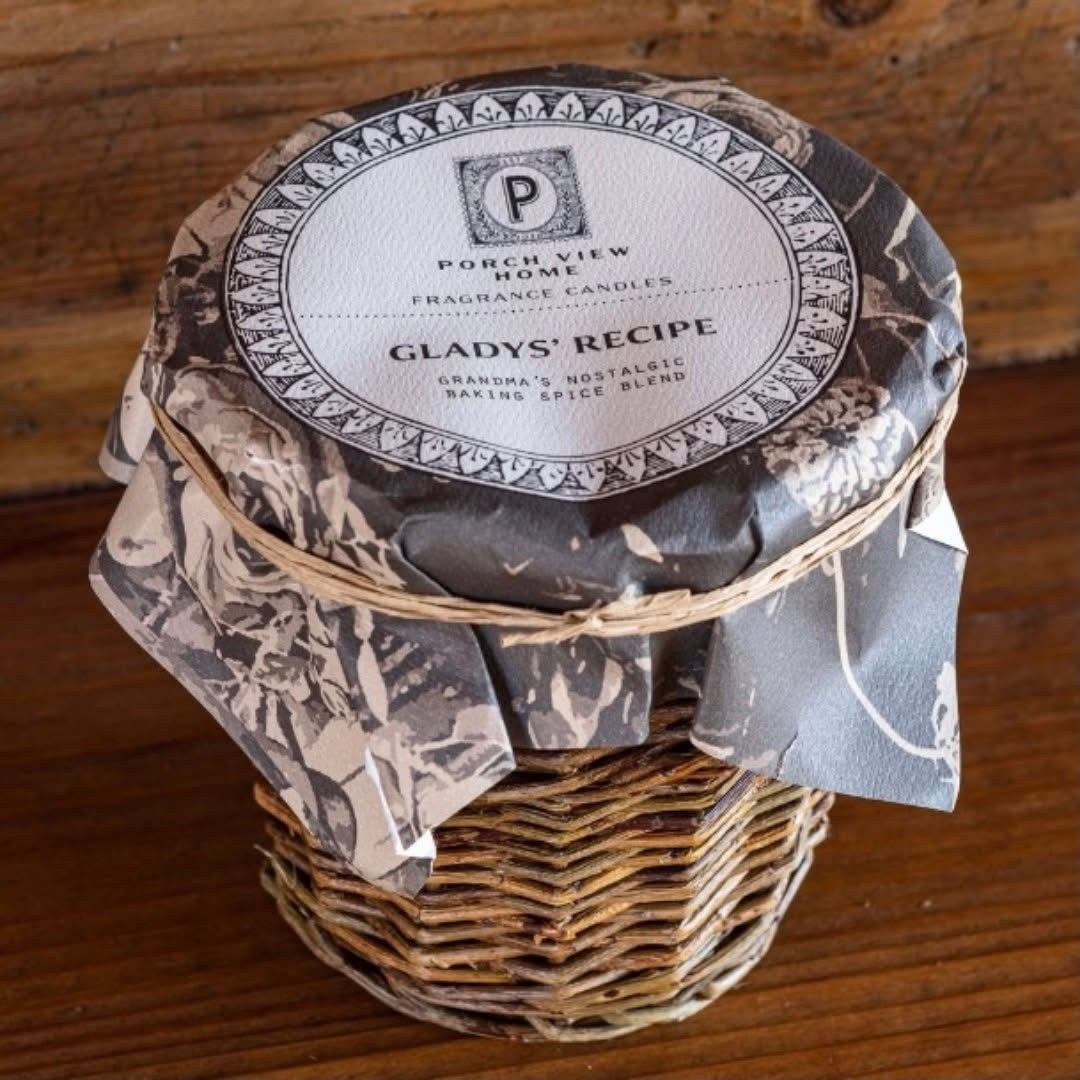 Gladys’ Recipe Porch View Willow Candle 