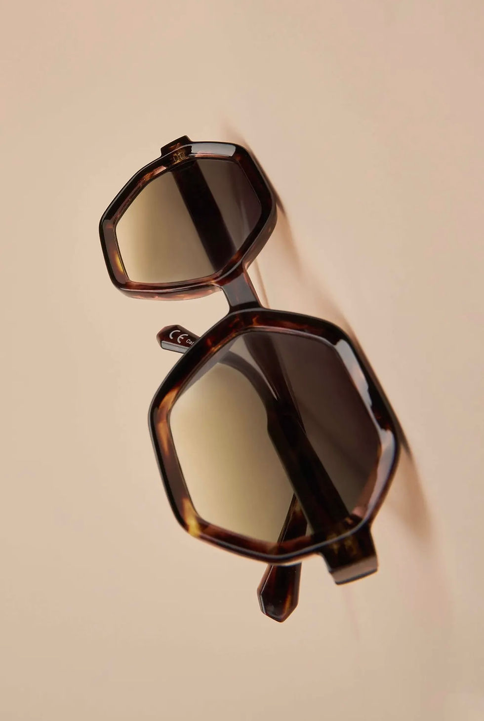 Thumbnail: Raven Sunglasses - Tortoiseshell