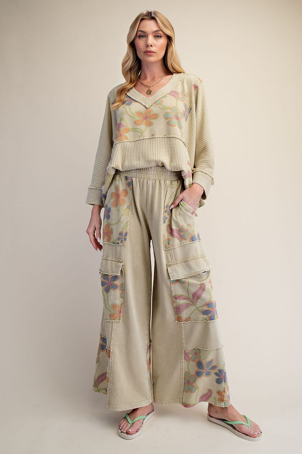Thumbnail: FLORAL PRINT MIX WASHED TERRY PANTS