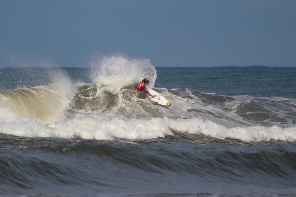 OPENING DAY FOR THE FIREWIRE E-PRO USA PRESENTED BY FUTURES SHOWCASED DYNAMIC PERFORMANCES ON WAVES