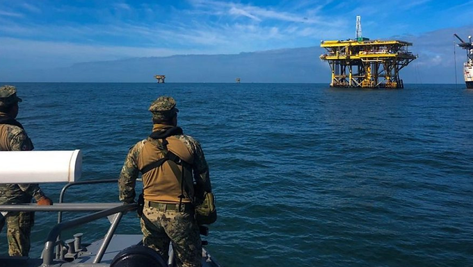 Marina refuerza seguridad en Sonda de Campeche ante robo de hidrocarburos y crimen organizado