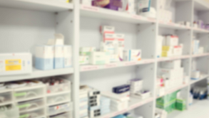 COFEPRIS y OPS lanzan programa de vigilancia poscomercialización para medicamentos.