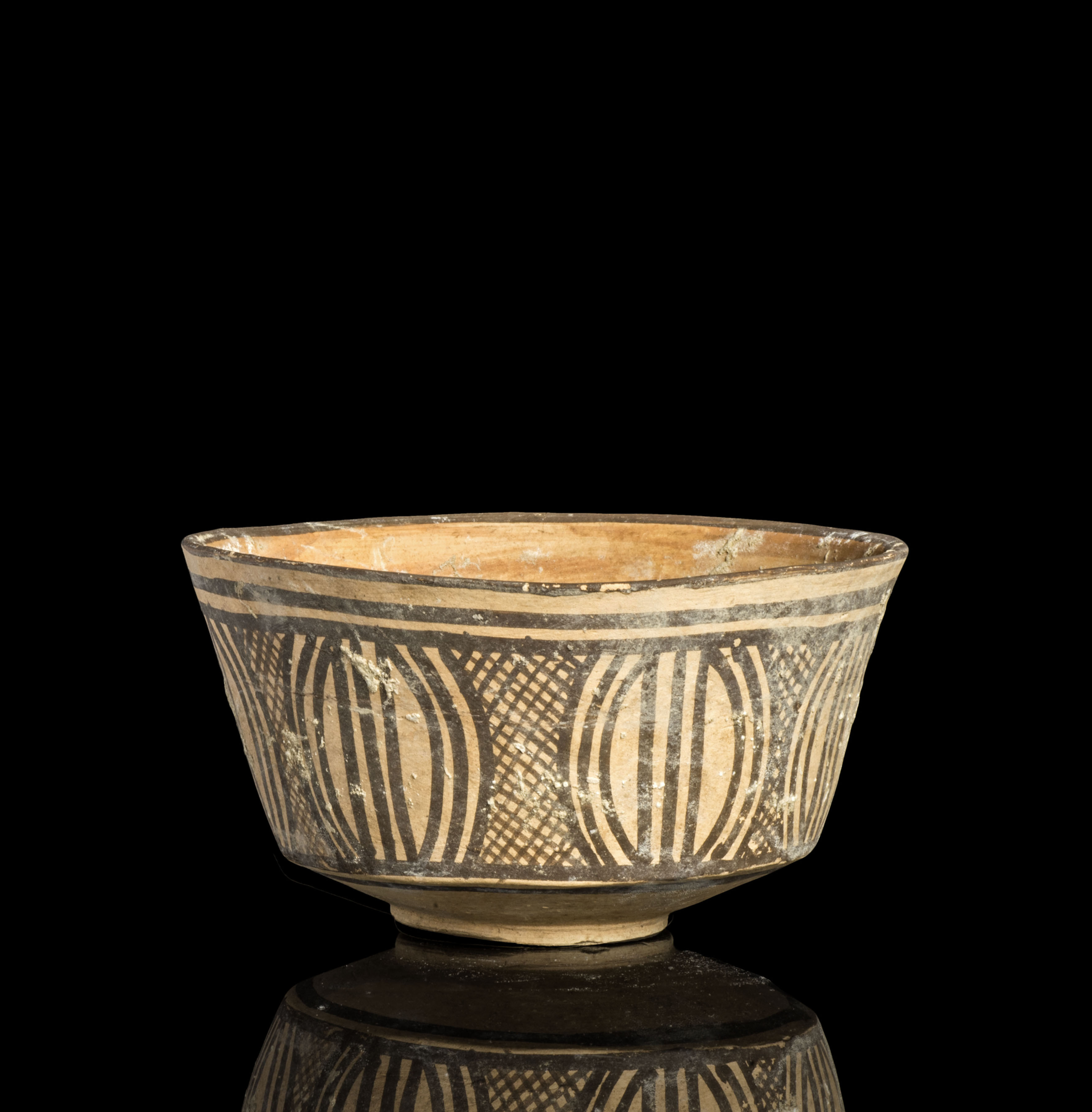 Fine Ancient Indus Valley Nal culture decorated pottery bowl