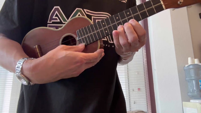 Miniature : Vintage Martin Ukulele Style 3 Mahogany Soprano 1940s No crack Mint Condition