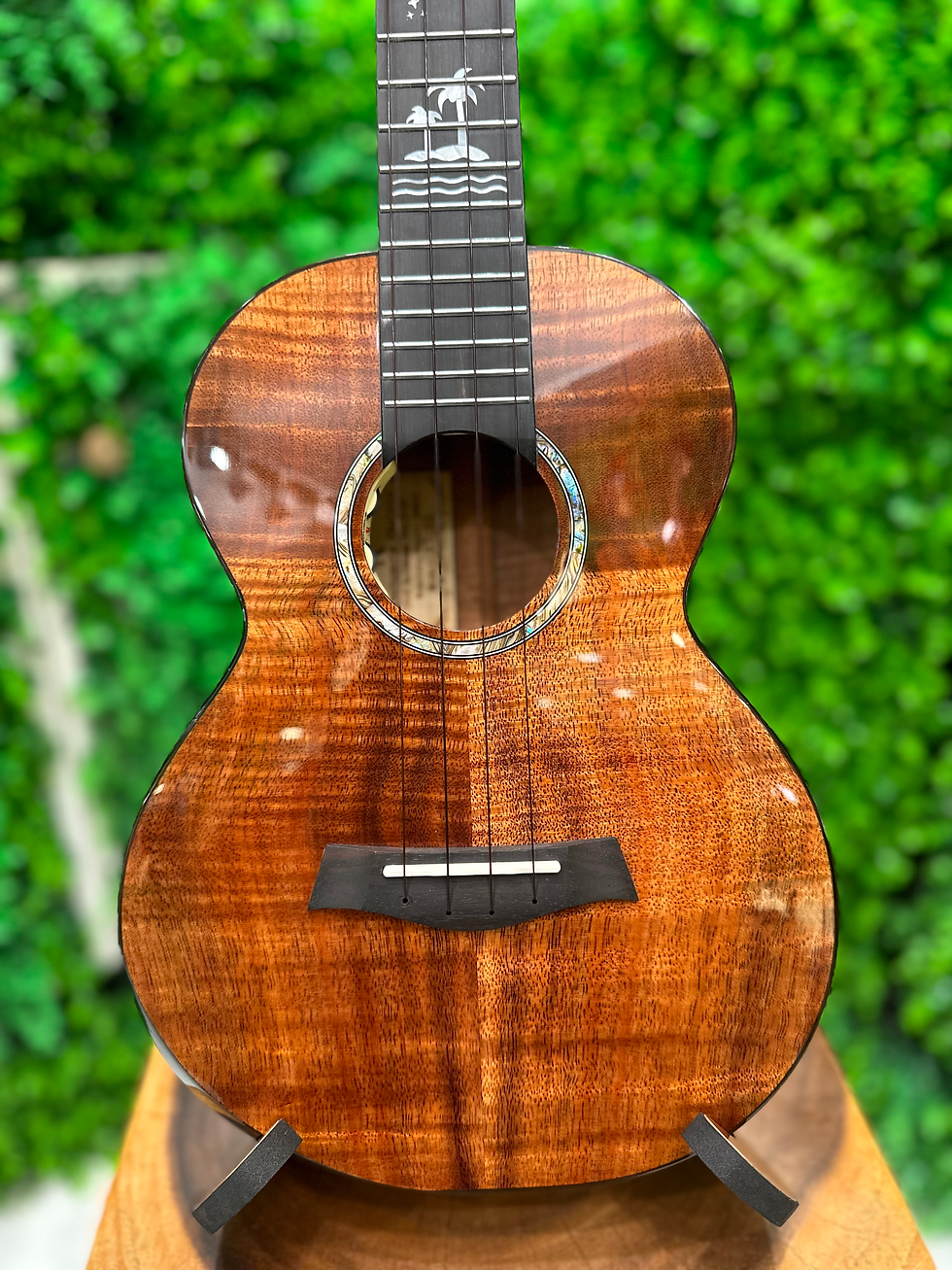 Thumbnail: Kamehameha Ukulele KT #05 EQ ALL SOLID HAWAIIAN KOA Tenor w/electric pickup