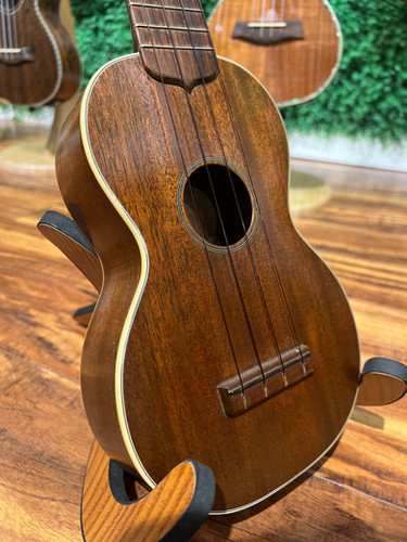 激レア 1920年代制作 Martin Soprano Ukulele 激レア 1920年代制作 Martin Soprano Ukulele - メルカリ