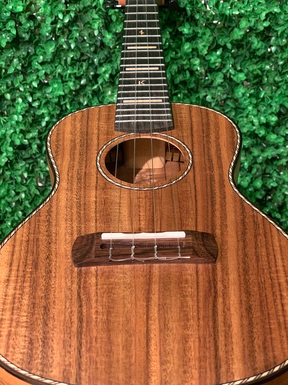 サムネイル： Kamehameha Ukulele KC-18 Concert Acacia Wood