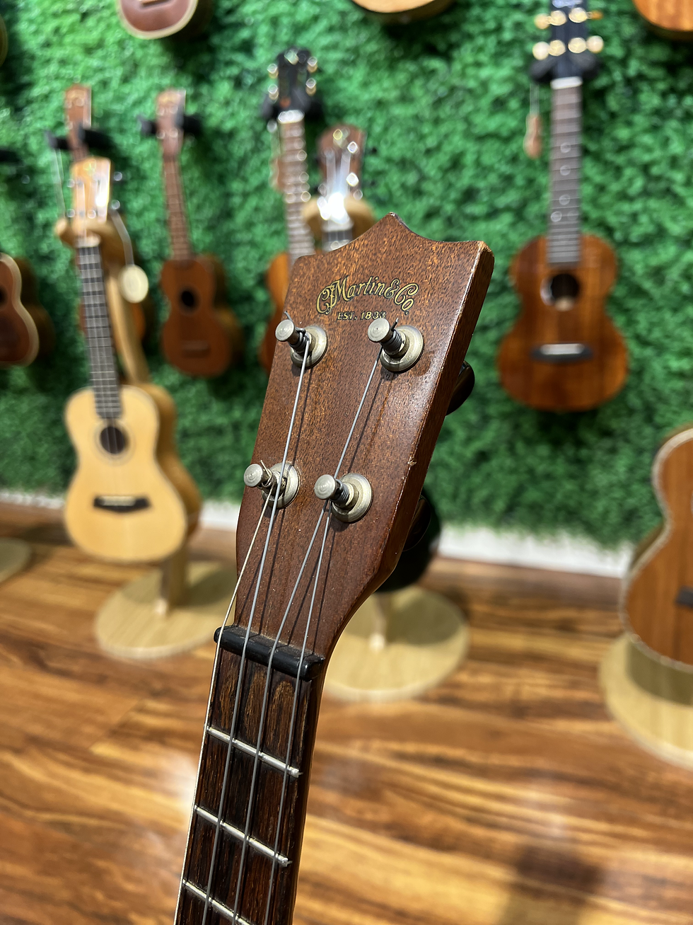 Thumbnail: Vintage Martin Ukulele Style 1 Mahogany Tenor 1950s No crack Mint