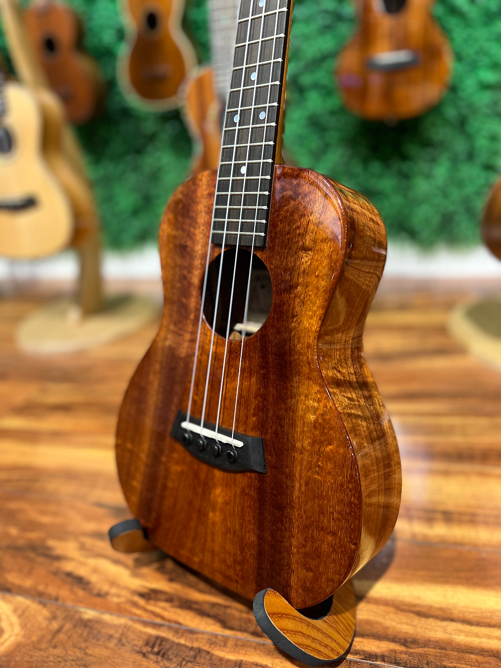 サムネイル： Kanile'a Ukulele Tenor Koa DLX High Gloss ( K-1 T DLX #1221-25524)