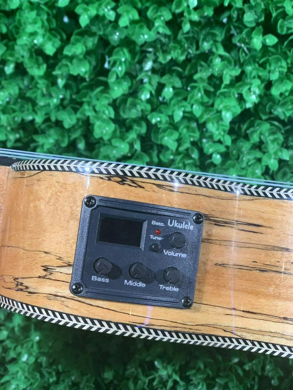 サムネイル： Kamehameha Ukulele KMT-18 Tenor Spalted Maple