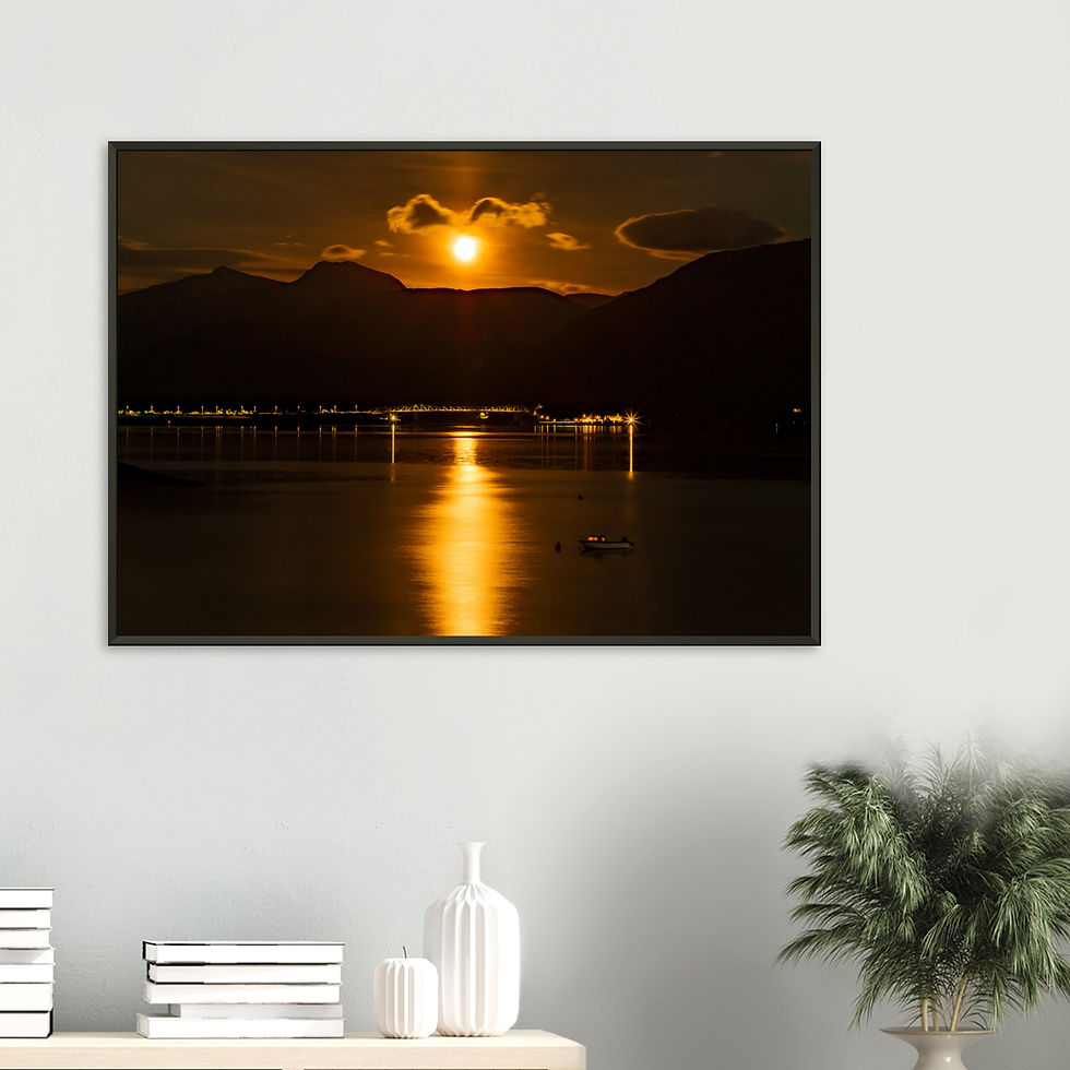 Thumbnail: L011 - Moon's radiant embrace