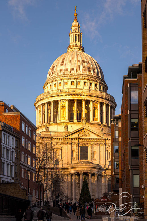 St. Paul's Cathedral in the sunset glow in London