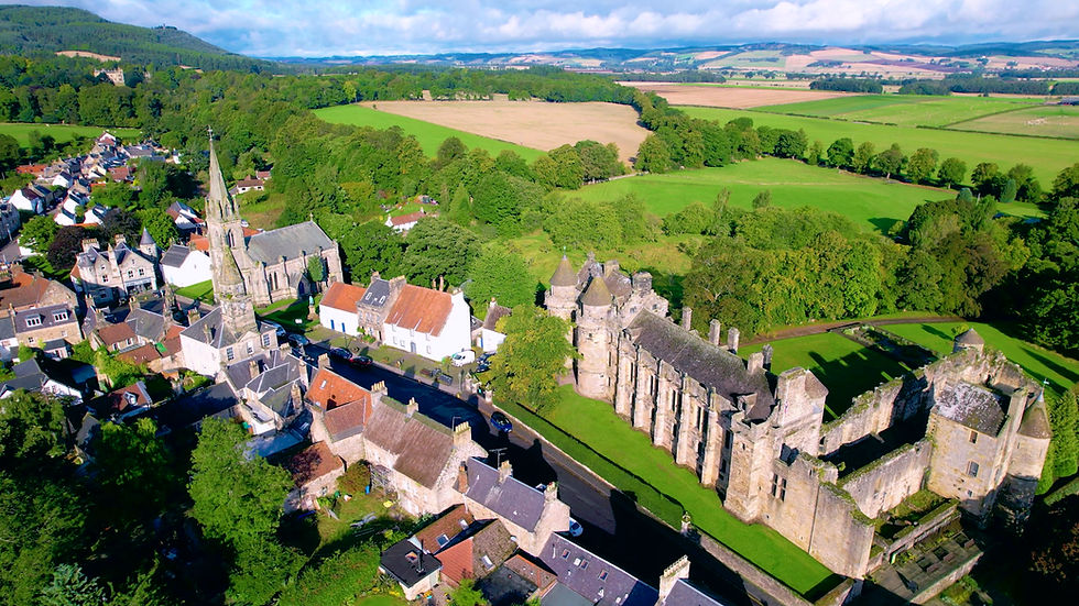 V040 - 3840x2160 4K - Falkland, Scotland