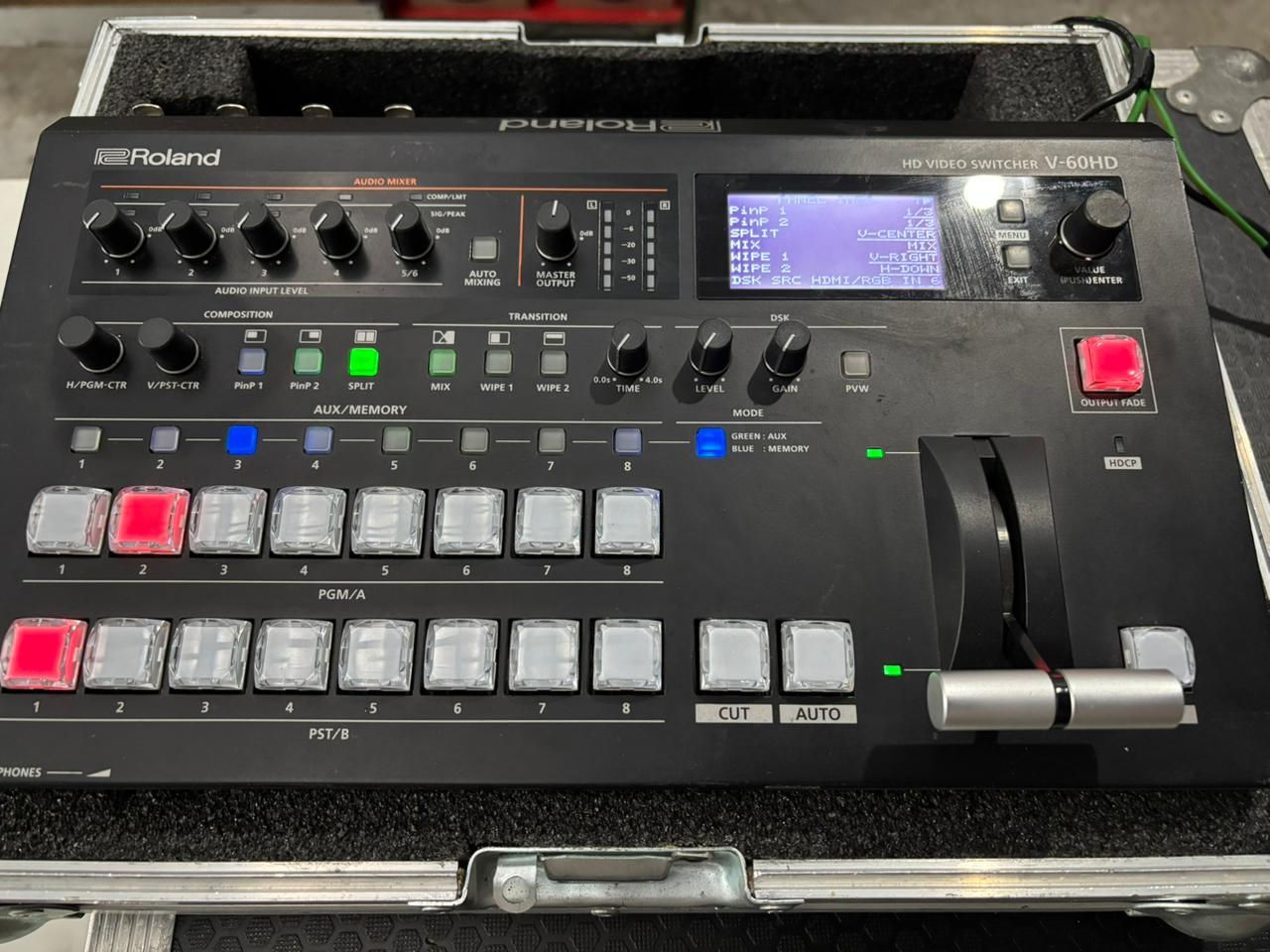 Roland V-60
