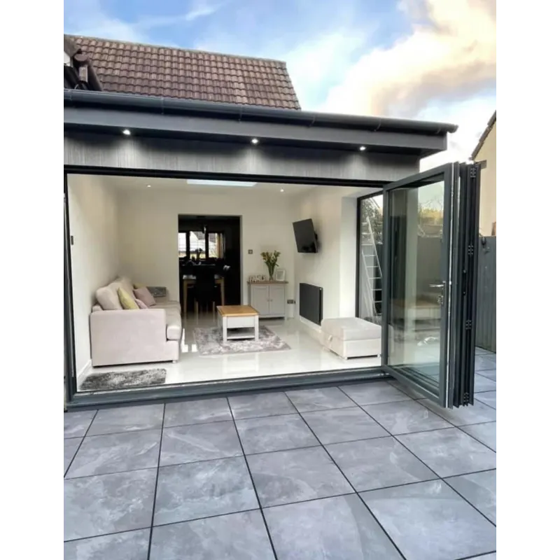 Large sliding door on extension