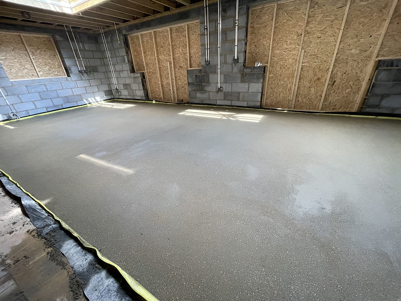 Domestic floor screed