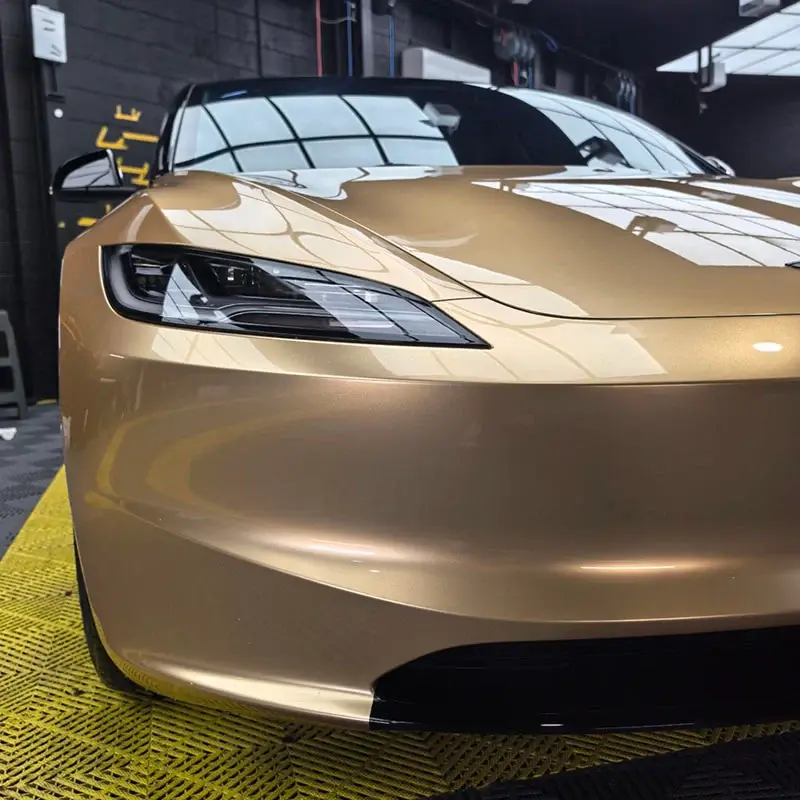 Miniature : BMW Milan Gold 4