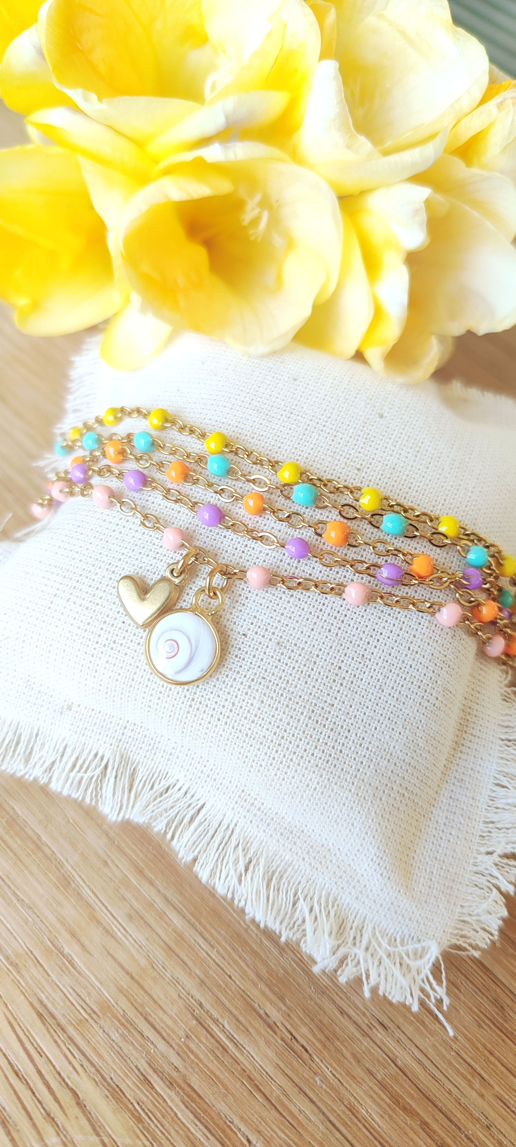 Bracelet multirangs POP porte-bonheur.