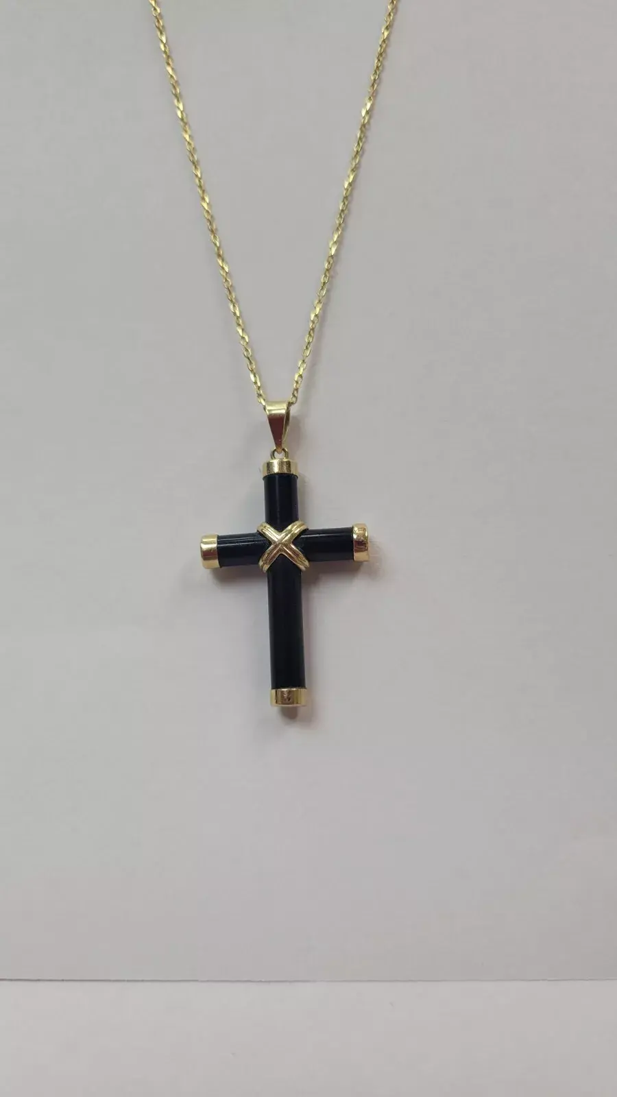 Onyx 14kt Yellow Gold Cross Pendant w .925 silver gold tone 18" chain