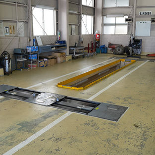 民間車検検査場