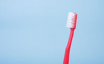 Cepillo de dientes de color rojo