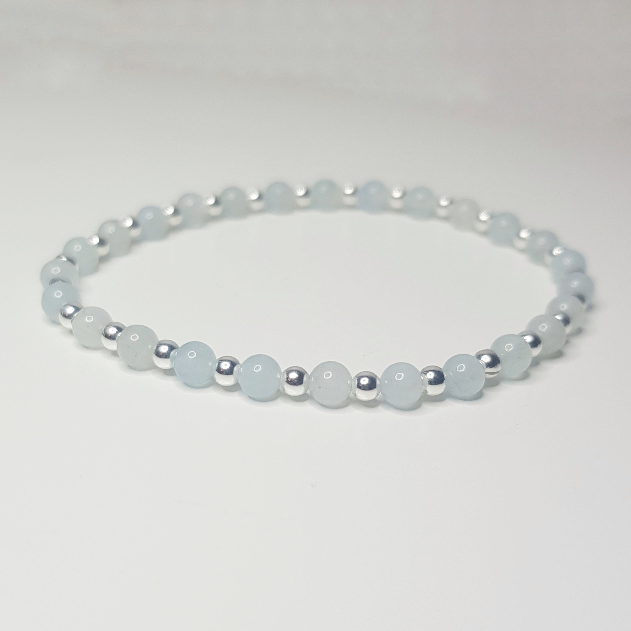 Aquamarine Dainty Bracelet