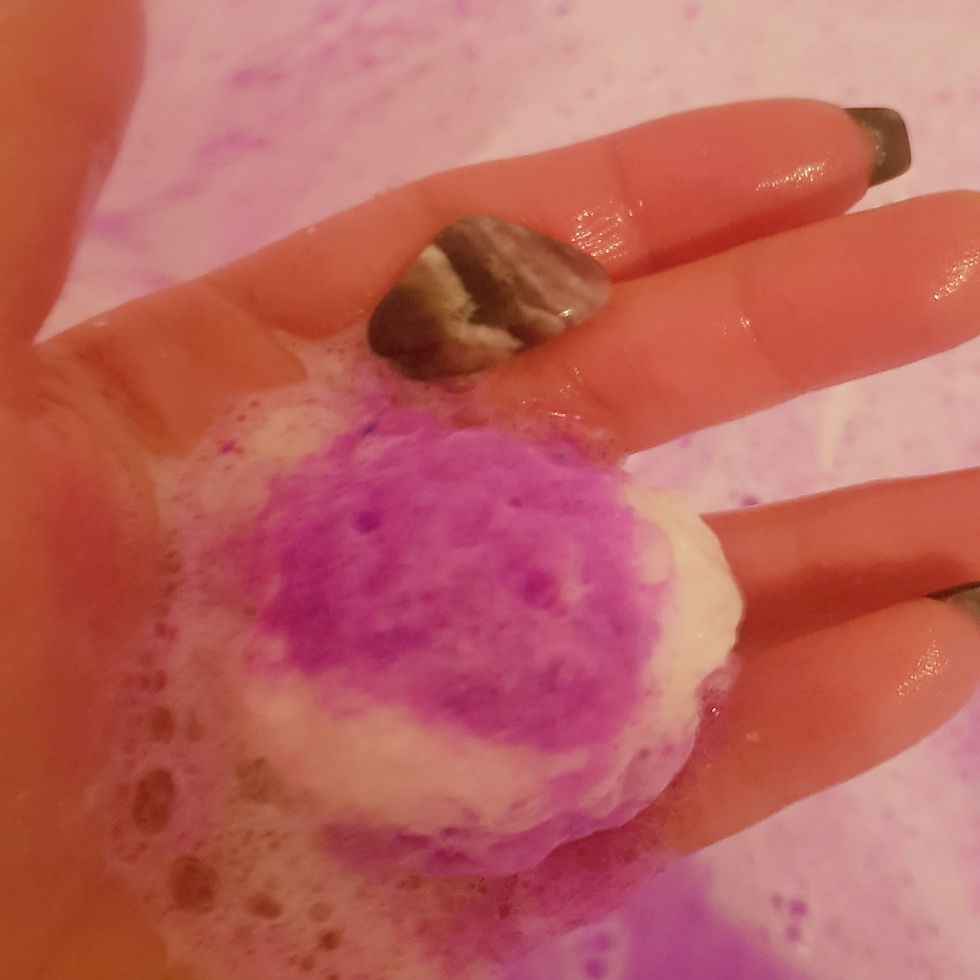 Thumbnail: Amethyst Crystal Bath Bomb