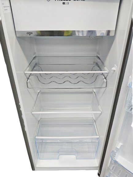 Thumbnail: Hisense Freestanding Fridge with Ice Box (Silver | 4'2") SCRATCHES ON DOOR 