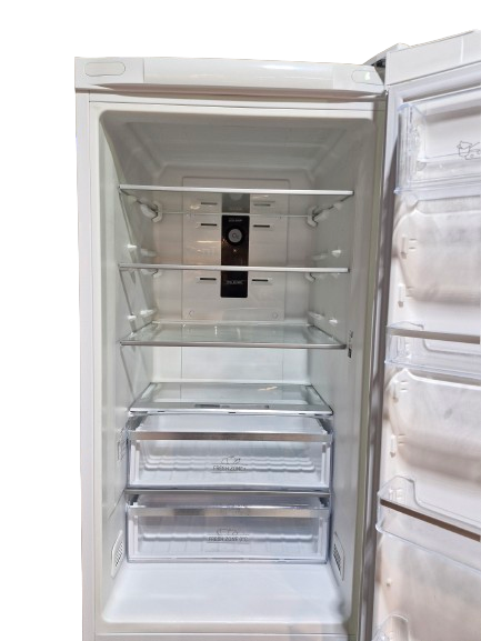 Thumbnail: Hotpoint Fridge-Freezer, White