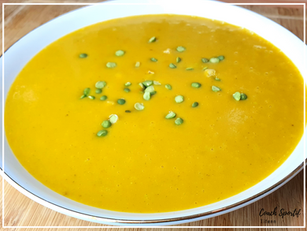 Velouté de butternut aux pois cassés et à la crème de coco