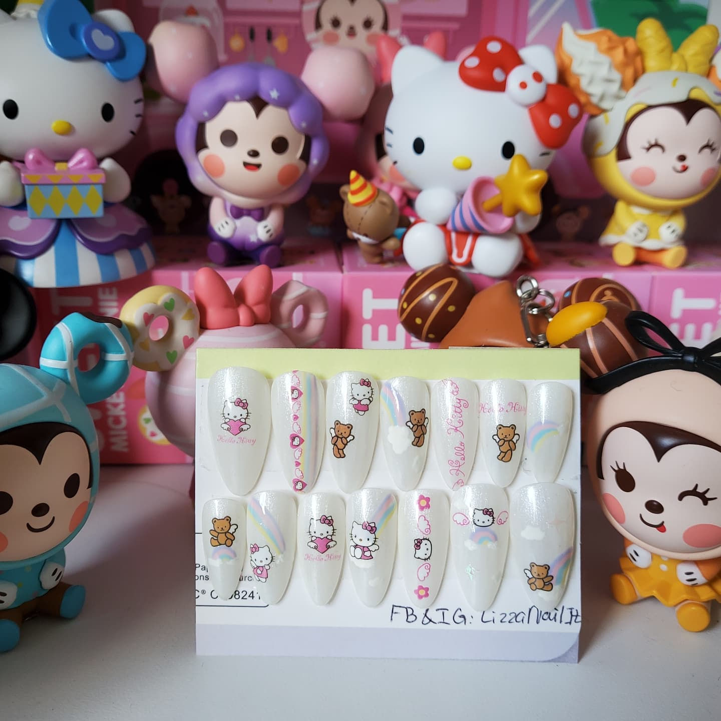 Hello kitty rainbow 🌈 