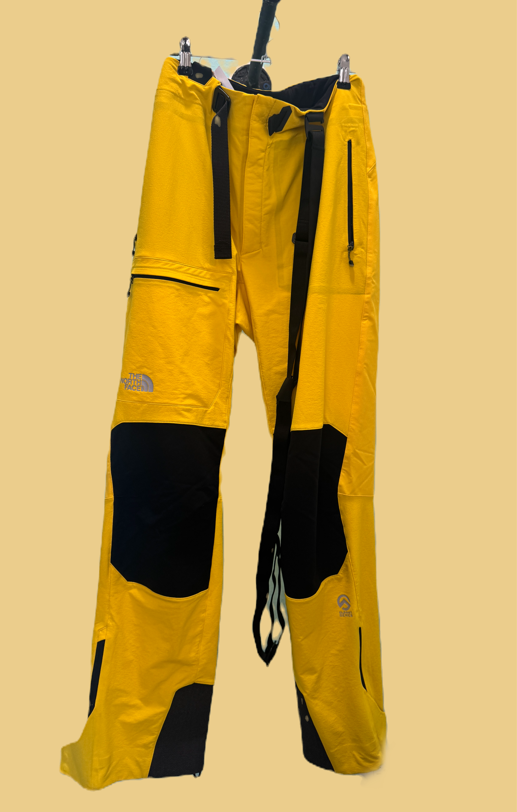 The North Face Summit Series Men's Medium Snowboarding Pants Black and Yellow