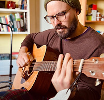 JEROME BARNER guitar IMG_2610.jpg
