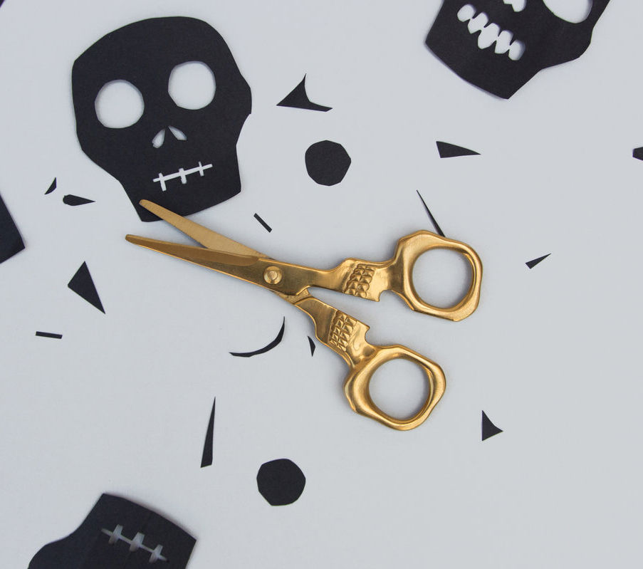 Thumbnail: Skull Scissors