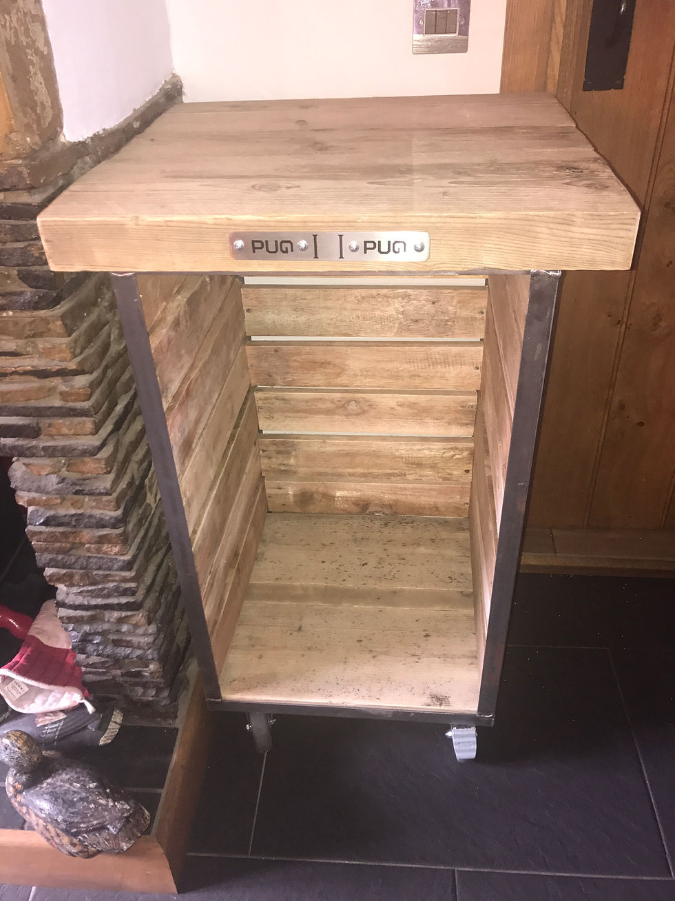 Thumbnail: The Sam Steel Framed Log Store