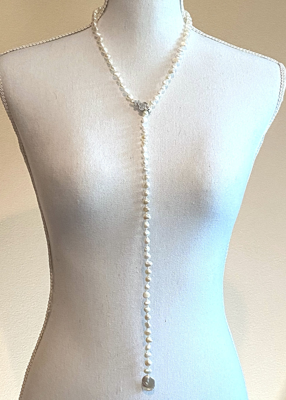 Thumbnail: Pearl Lariat with Keshi Pearl