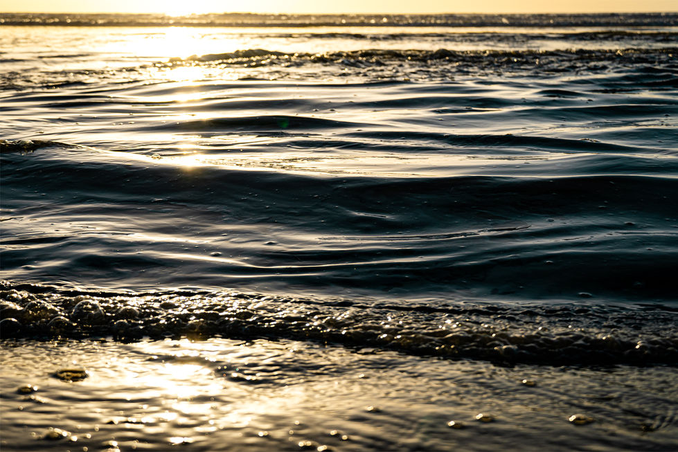 0003_rocky_beach_image1_12x18
