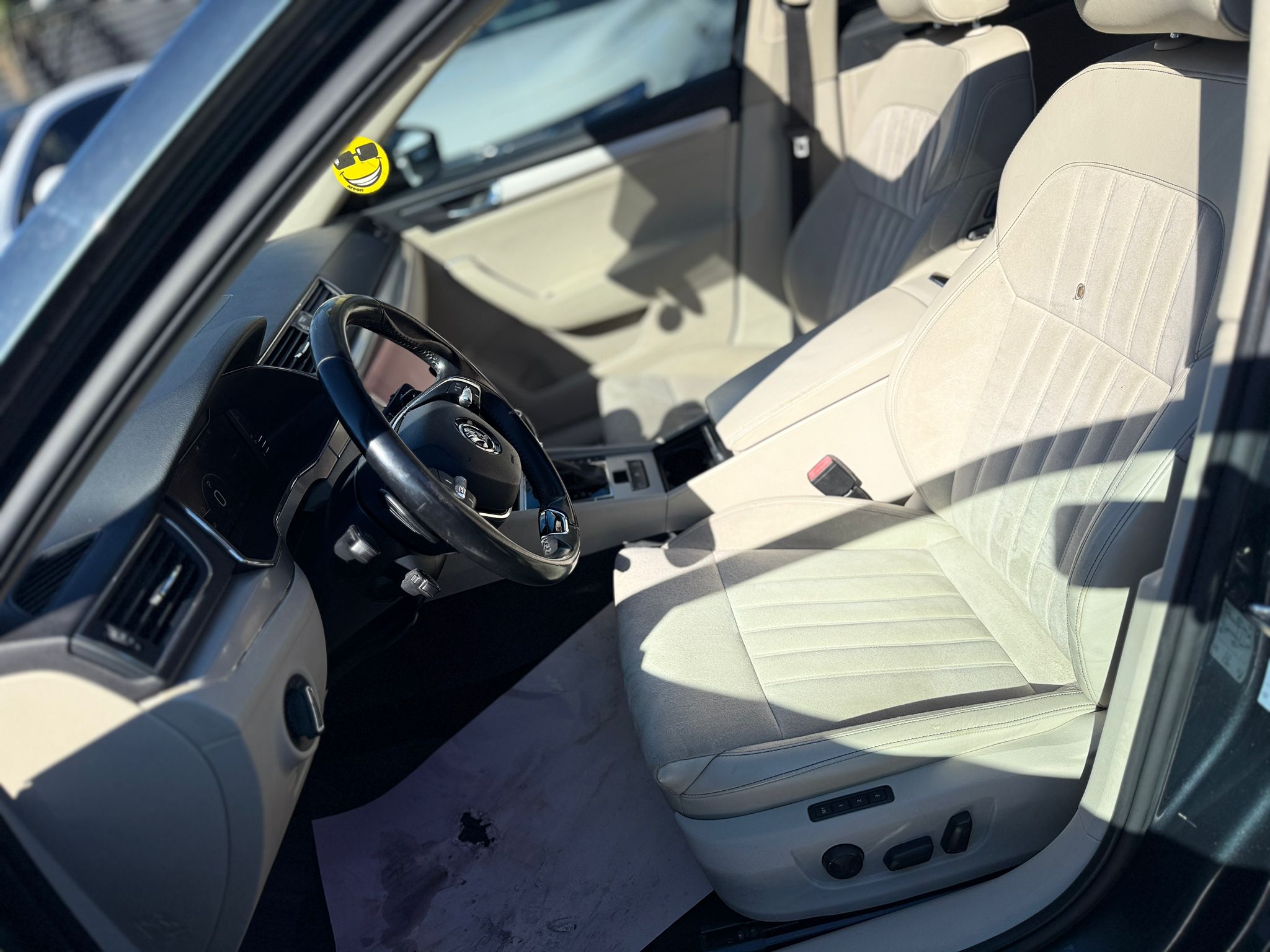 תמונות רכב סקודה SUPERB FL