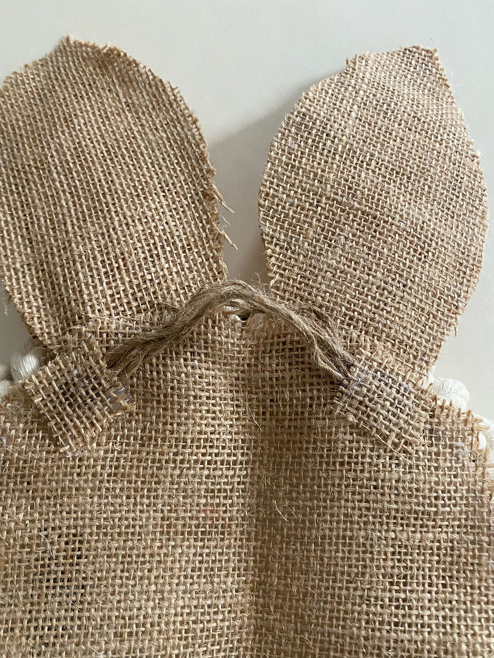Thumbnail: Bunny Head Light Rope Wreath