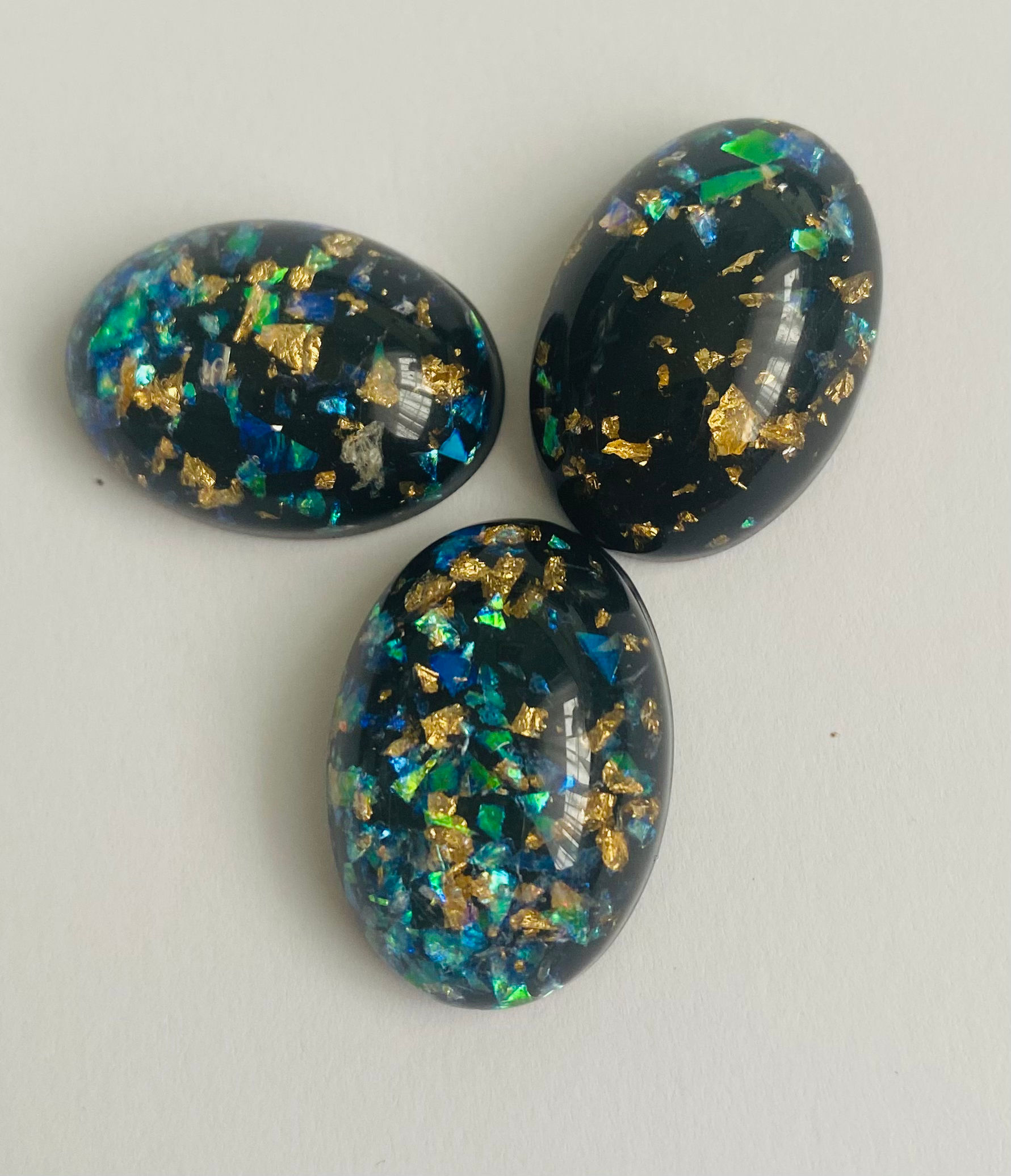 25mm x 18mm cabochon oval black sparkle flat back acrylic