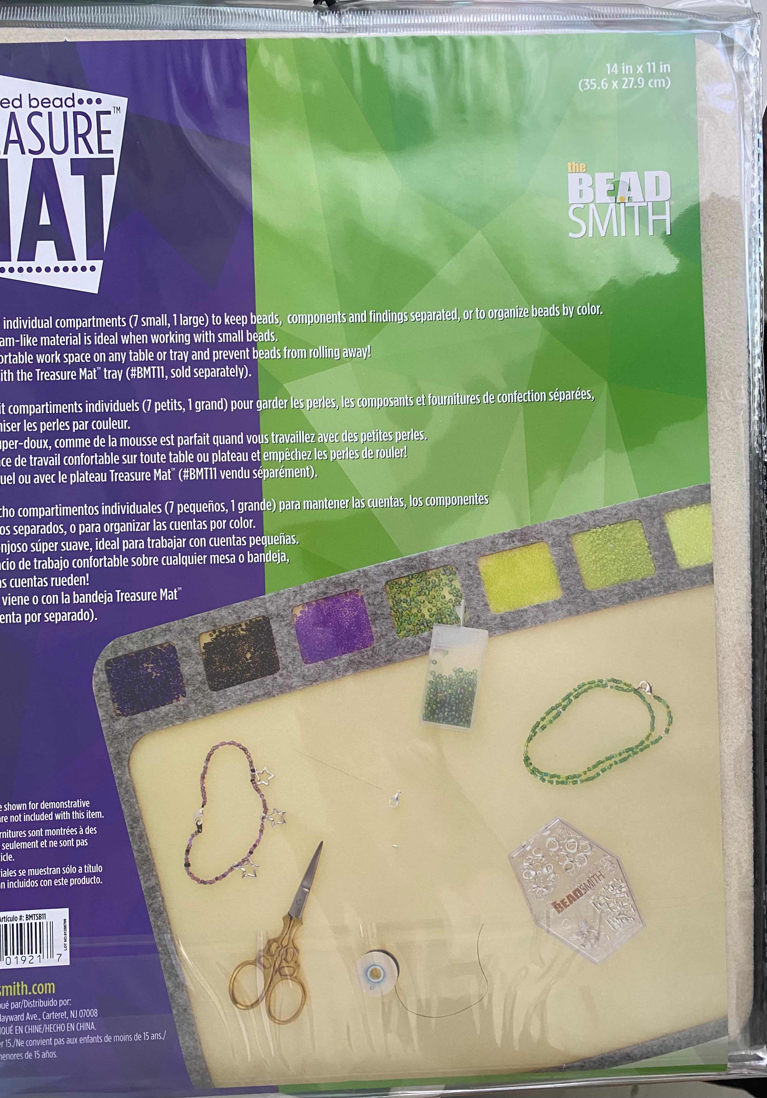 Beadsmith Bead Treasure Mat with 7 compartments 11 inches x 8 inches