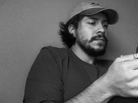 Alan Paul Valdez es el ganador del Premio Elías Nadino de poesía