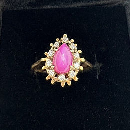 14KT YG CABOCHON PEAR SHAPED RUBY WITH SURROUNDING DIAMONDS