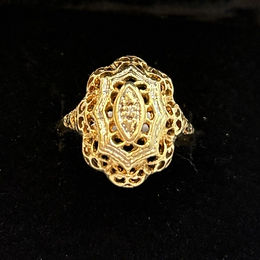 10KT YG FILIGREE AND DIAMOND SOLITAIRE RING, SIZE 8