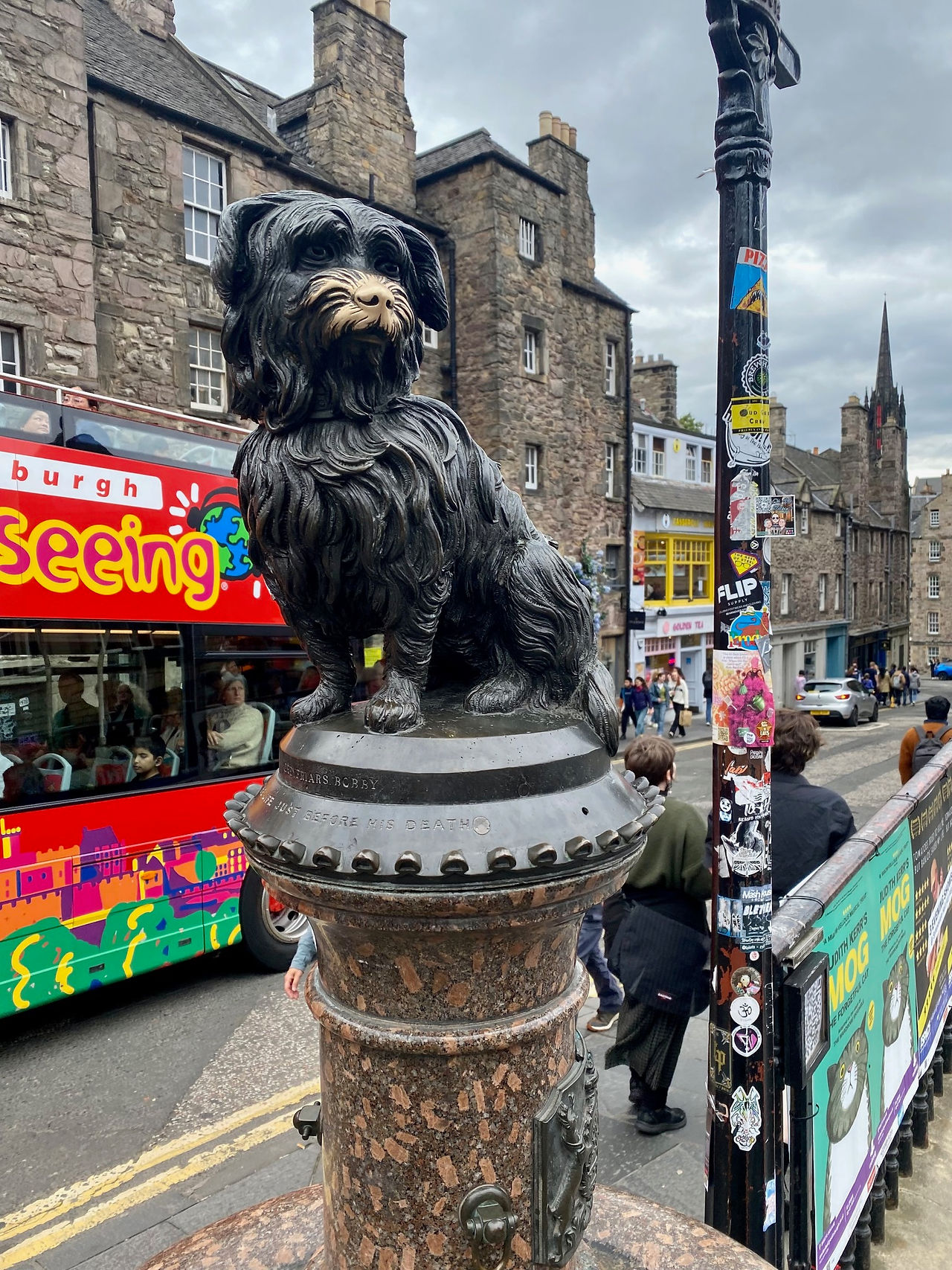 A Statue of the dog Greyfriars Bobby