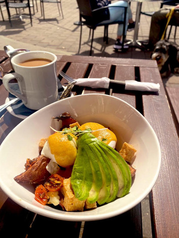 brunch dehors.jpeg