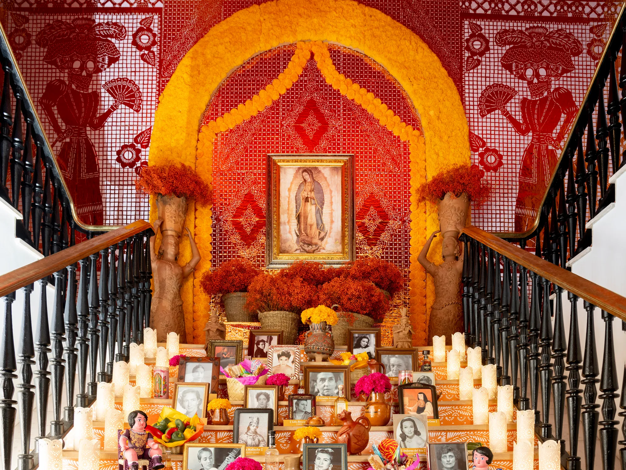 ALTAR_MUERTOS_2023002.webp