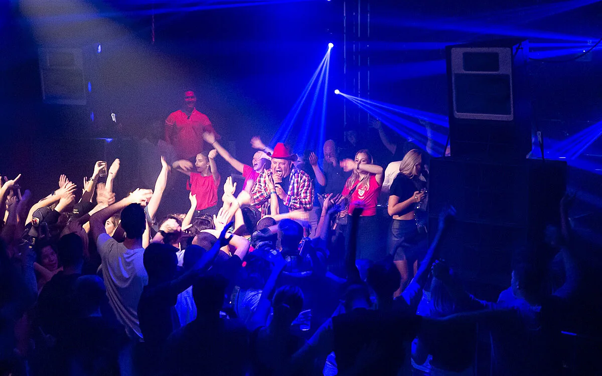 Airport_MalleParty