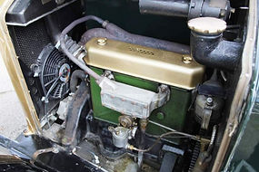armstrong-siddeley 1926 14 4 Near side engine viewjpg